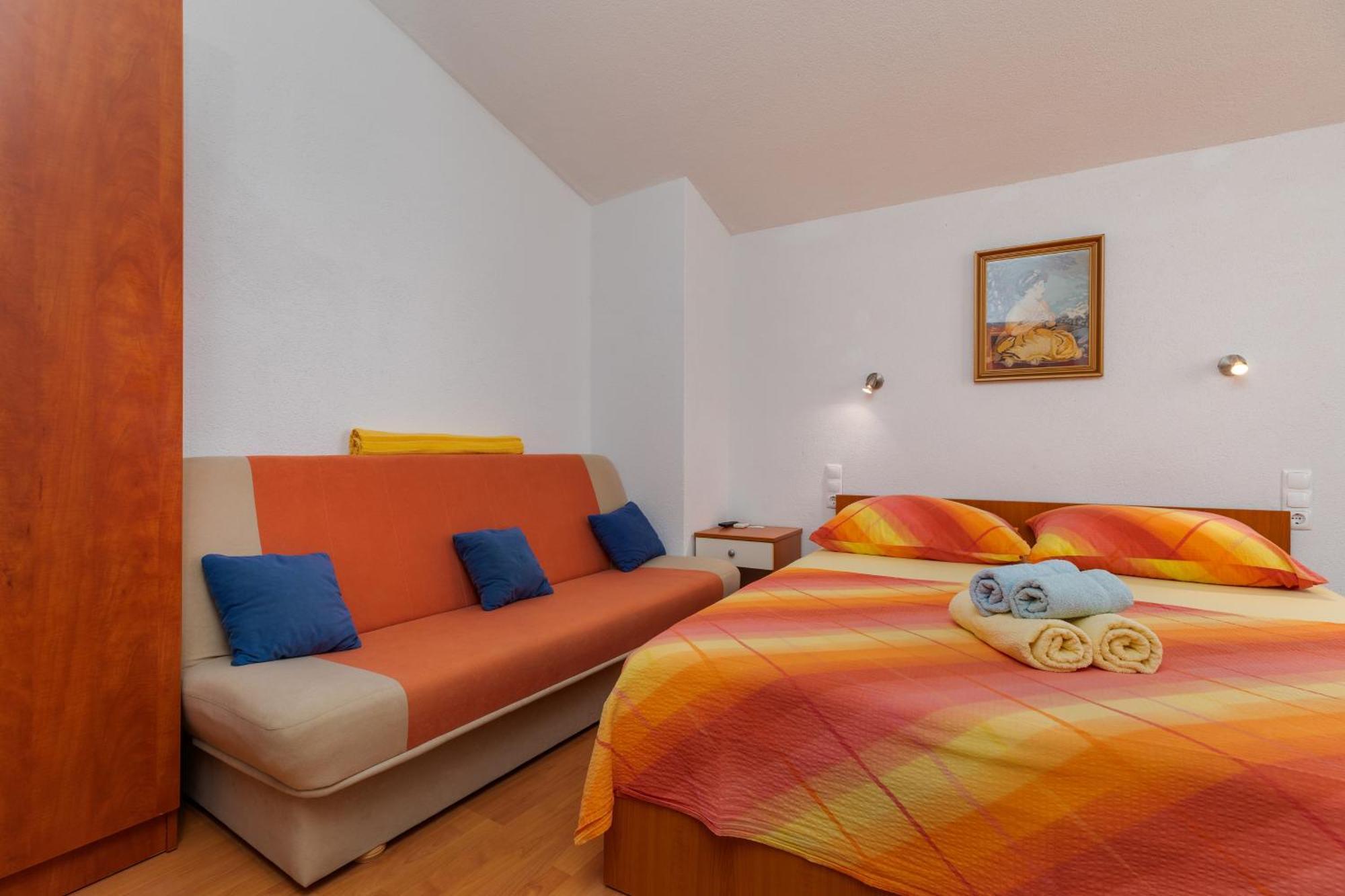 Apartments By The Sea Drasnice, Makarska - 6697 Eksteriør billede